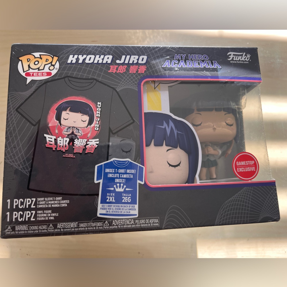 My hero academia kyoka jiro pop! Figurine and tshirt